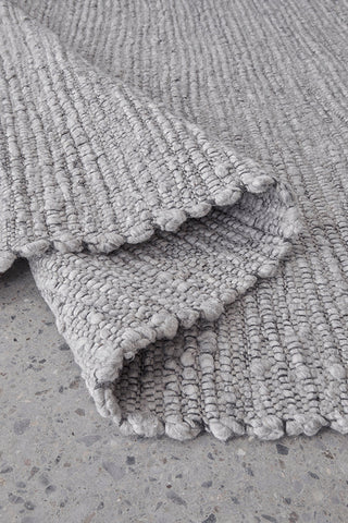 Durable Bedrock Grey Rug by Darren Palmer, flatwoven design