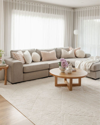 Serenade Shilo White Rug