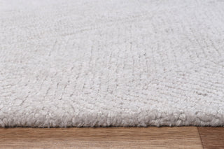 Loren Reflections Platinum Wool Rug with plush loop pile