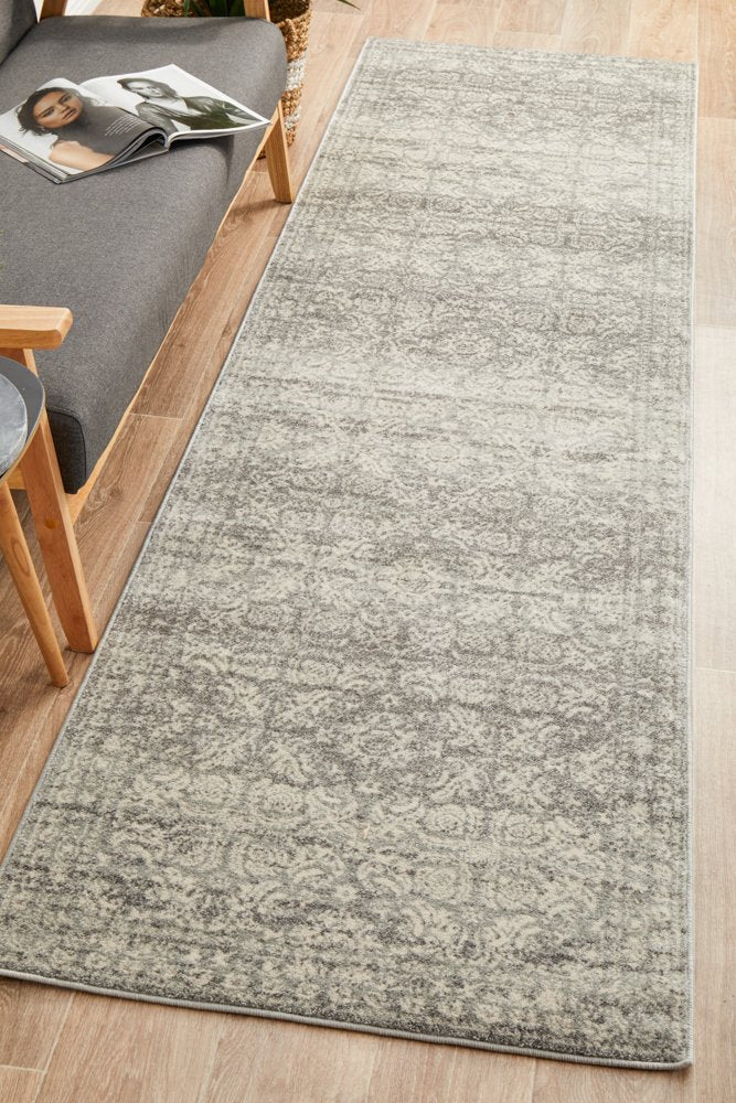 Gwyneth Transitional Silver Rug