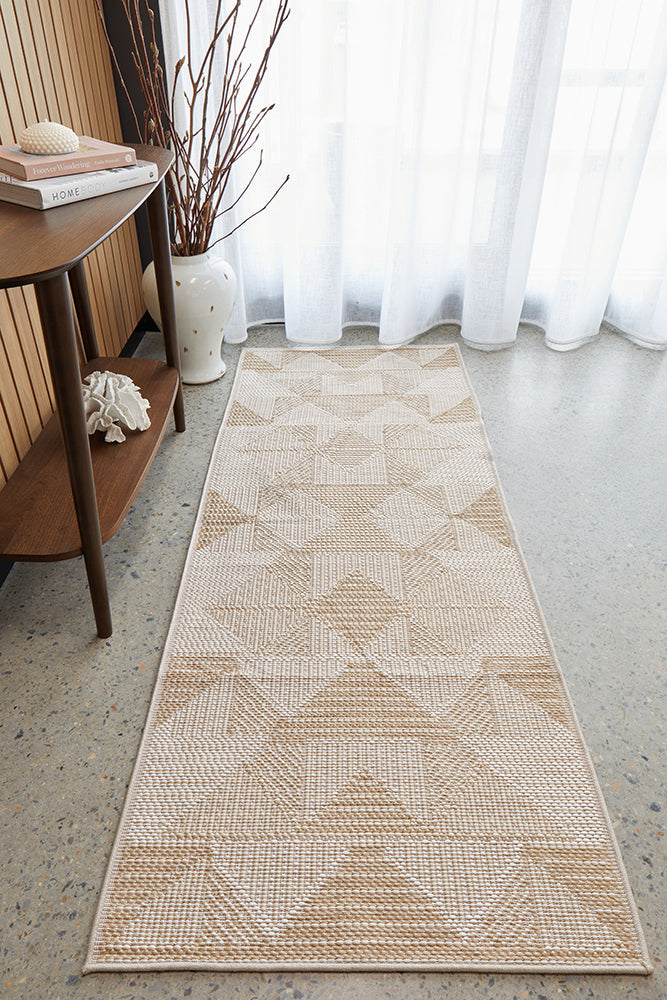 Rug Culture Patio Rico Natural Runner Rug styled