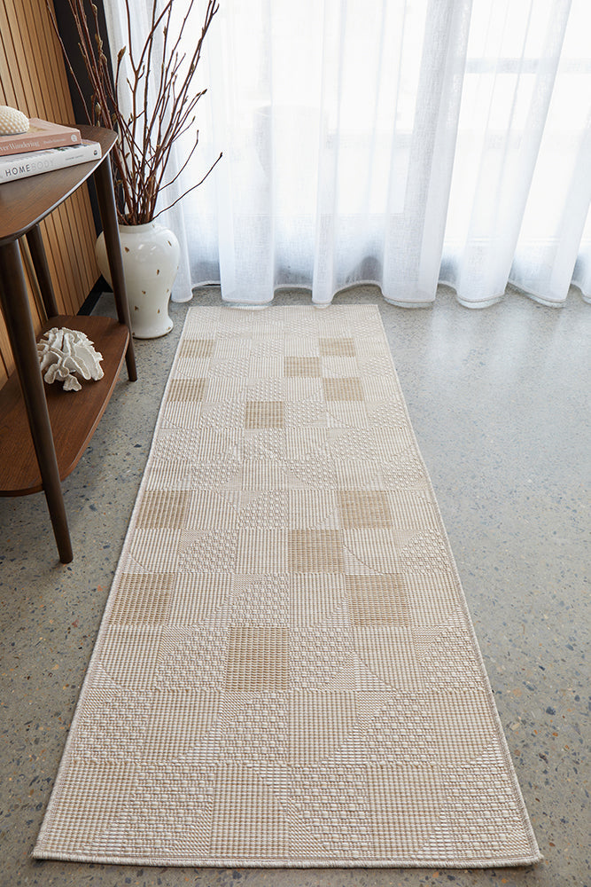 Rug Culture Patio Selin Natural Runner Rug styled