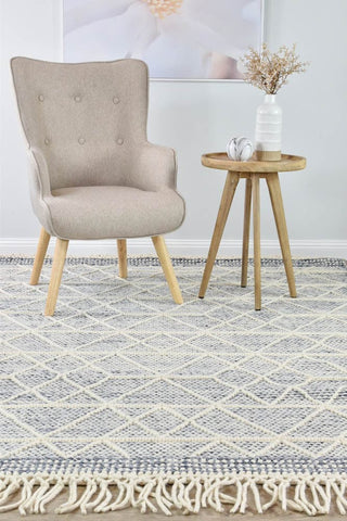 Austex Rugs Mabel Blue & Ivory Fringed Wool Rug