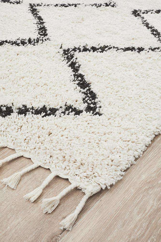 Rug Culture RUGS Fleur White Fringed Rug