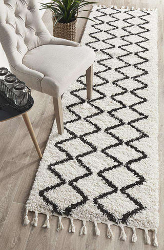 Rug Culture RUGS Fleur White Fringed Runner