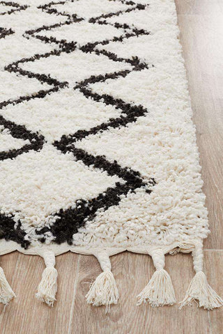 Rug Culture RUGS Fleur White Fringed Runner