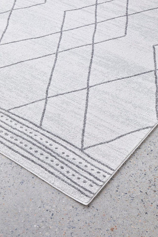 RUG CULTURE Rugs Gina Geometric Rug