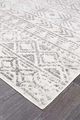 Rug Culture RUGS Ismail White Grey Tribal Diamond Runner