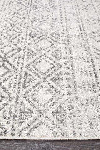 Rug Culture RUGS Ismail White Grey Tribal Diamond Runner