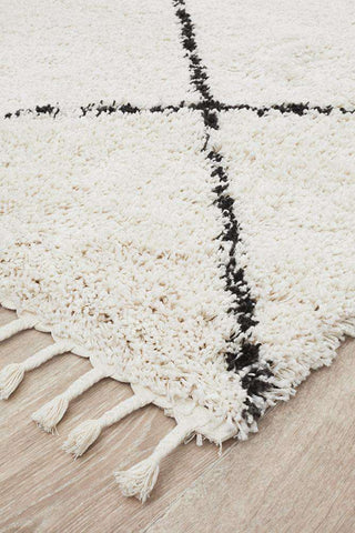 Rug Culture RUGS Kiyan White Fringed Rug