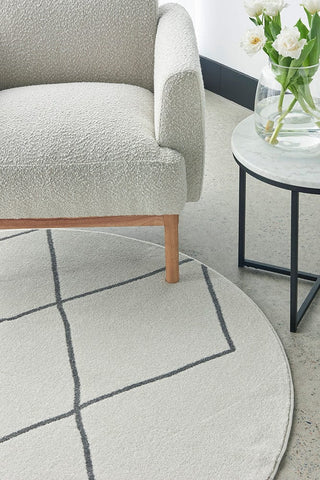 RUG CULTURE Rugs Lola Diamond Round Rug